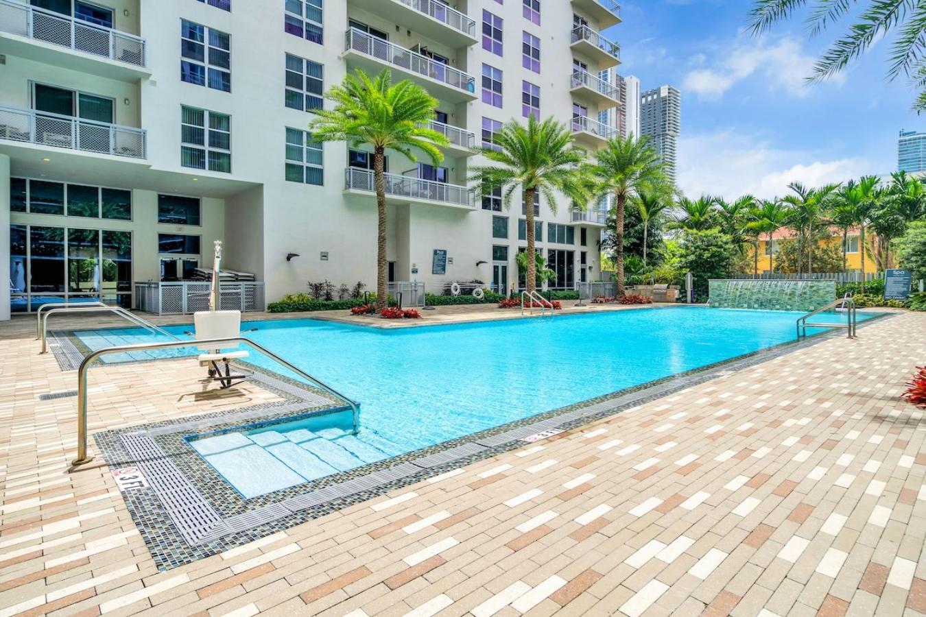 Apartamento Bright And Airy 2 Bed On Biscayne Blvd With Free Park Miami